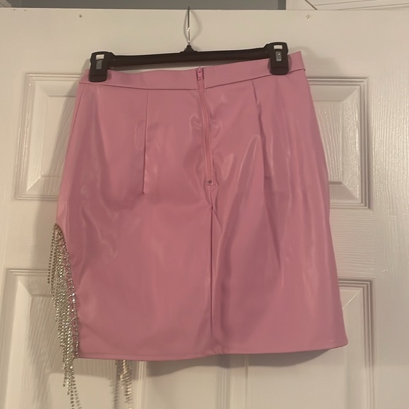 Pink skirt - Picture 3 of 4